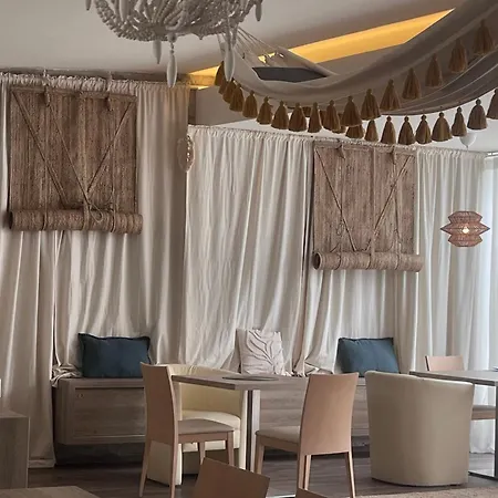 Strandhotel Kaerntnerhof Отель Пёрчах-ам-Вёртерзе